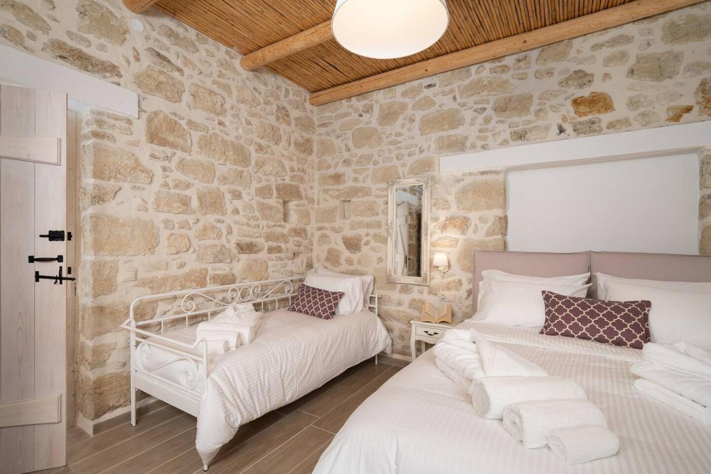 Physis Country House Near Matala Beach & Faistos Kouses Ngoại thất bức ảnh