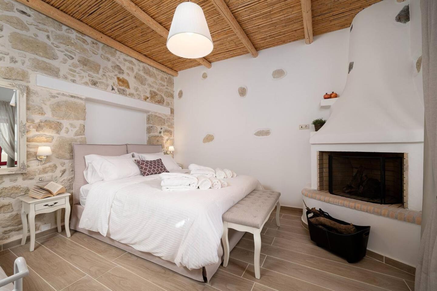 Physis Country House Near Matala Beach & Faistos Kouses Ngoại thất bức ảnh