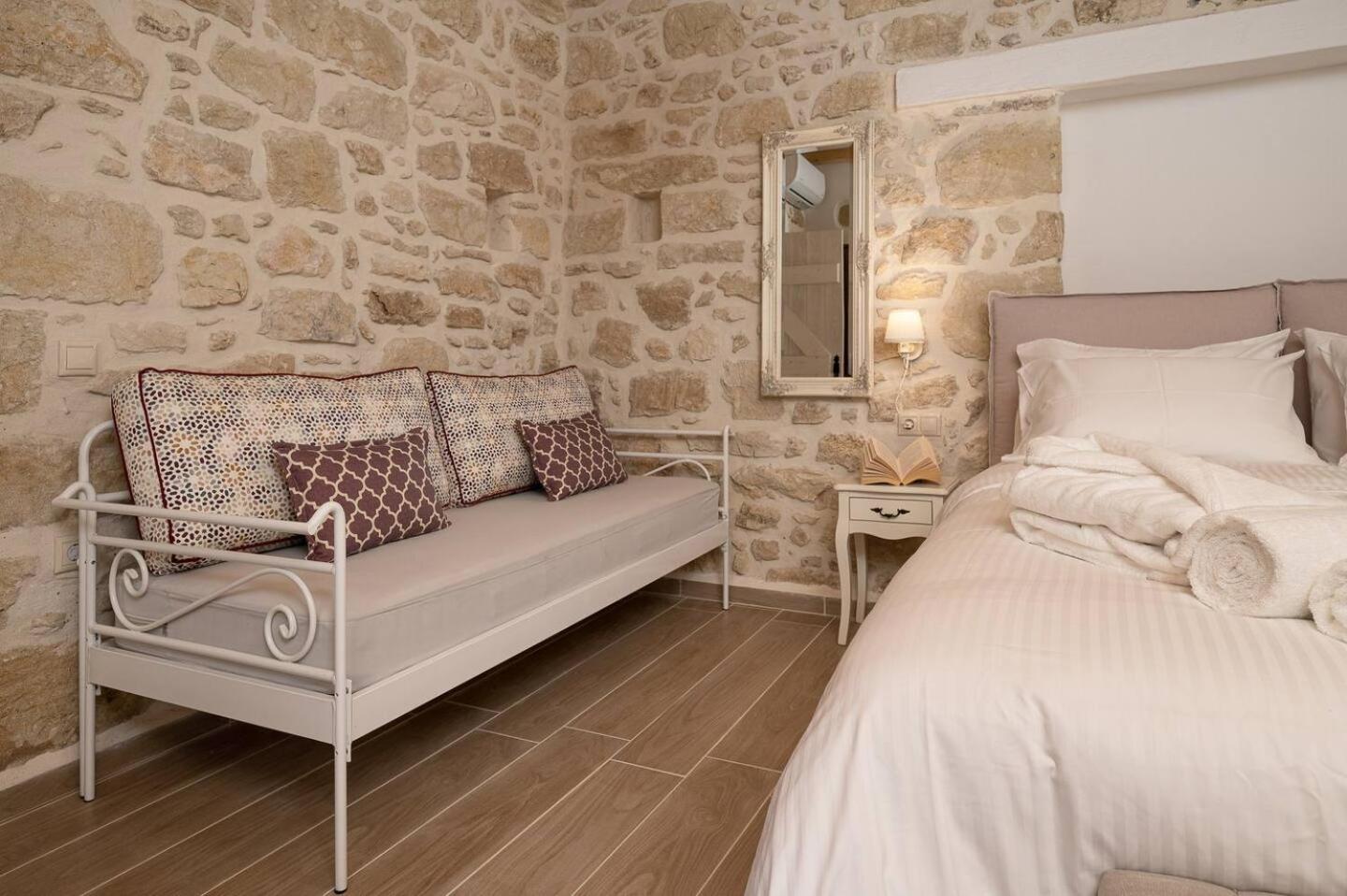 Physis Country House Near Matala Beach & Faistos Kouses Ngoại thất bức ảnh