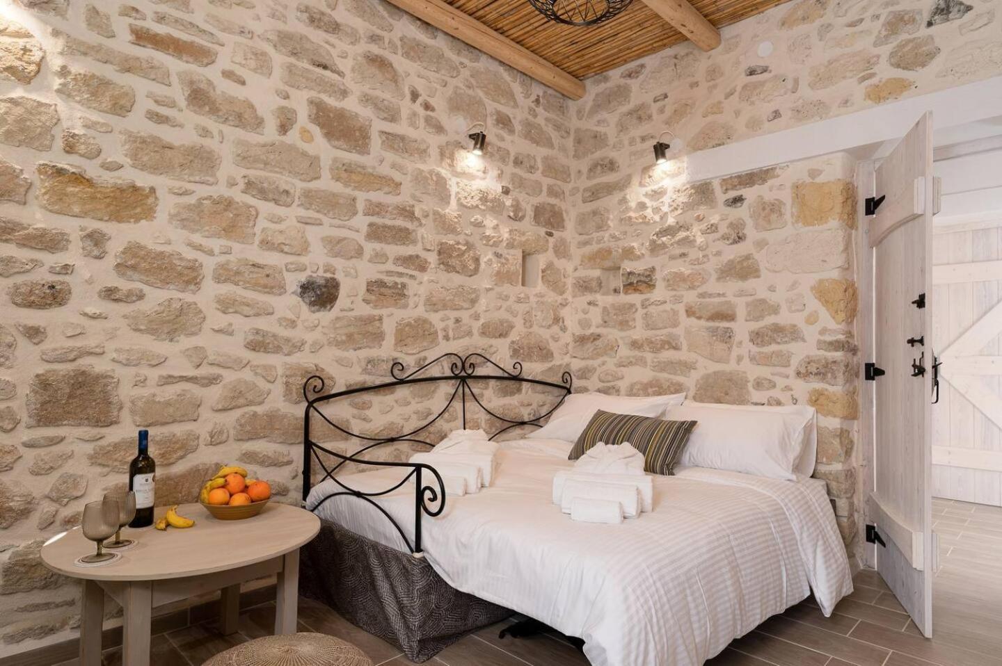 Physis Country House Near Matala Beach & Faistos Kouses Ngoại thất bức ảnh